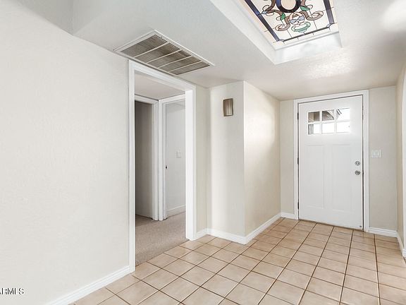 5th image of 2521 E Inglewood St