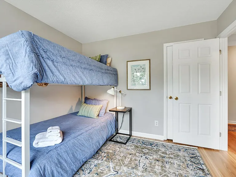 160 Gremar Dr — Photo 25