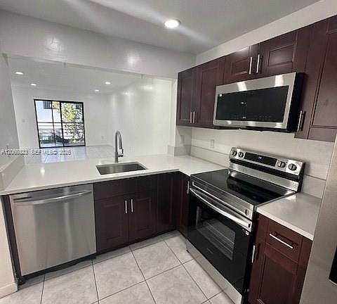 4th image of 861 NE 207th Ln APT 201-14