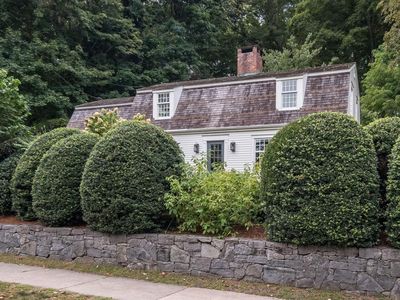 38 Grove Street, Essex, CT, 06426