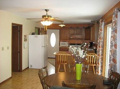 3rd image of W5024 Apple Ave