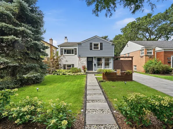 704 Long Rd, Glenview, IL 60025