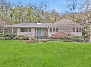 5 Fox Den Rd, Mount Kisco, NY 10549