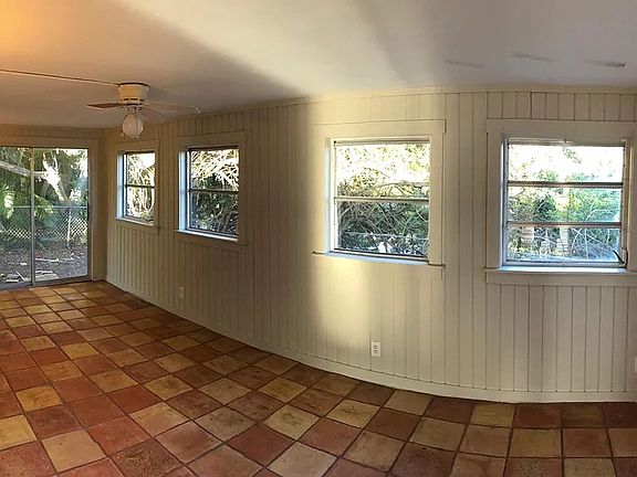 4th image of 22788 SW 65th Way