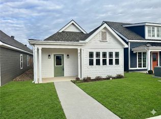 831 NE Heights Ln, Bentonville, AR 72712