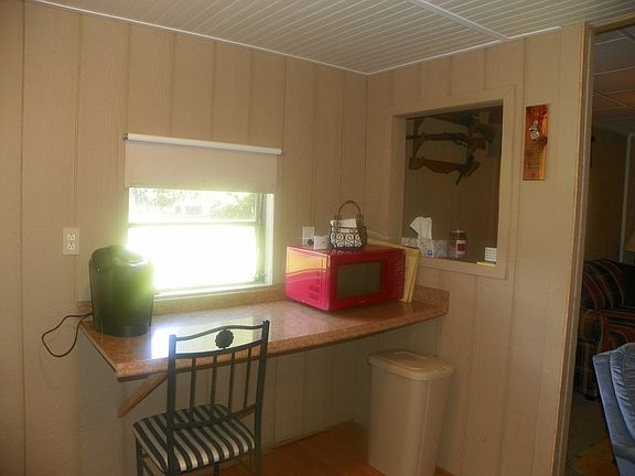 5th image of 671 McGregor Rd