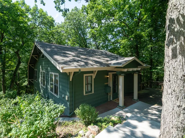 2125 Ridge Rd, Kalamazoo, MI 49008