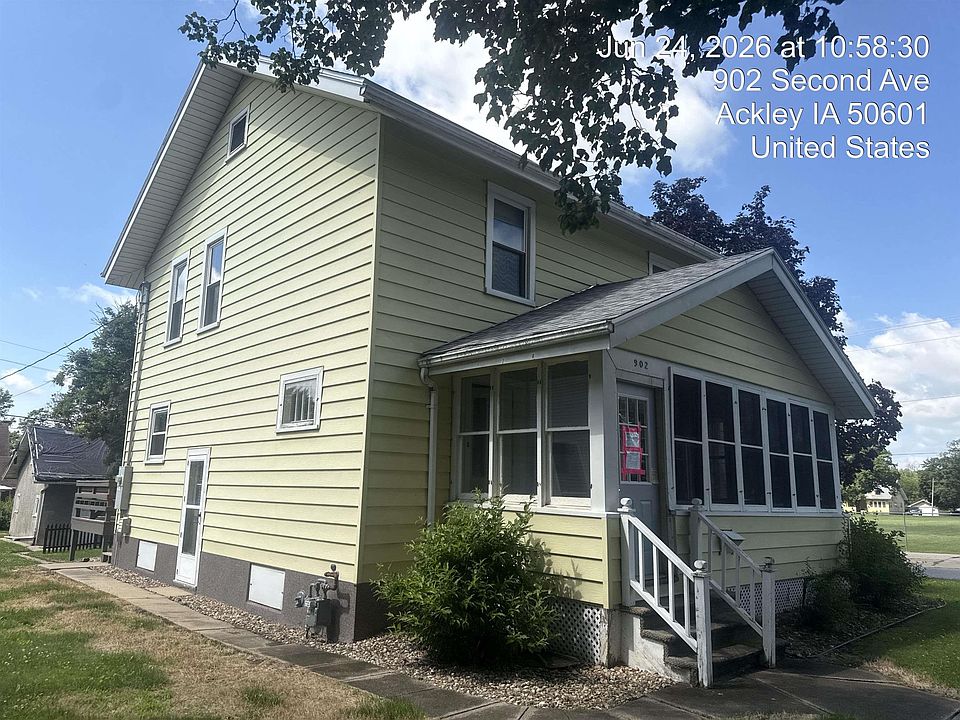 1st image of 902 2nd Ave