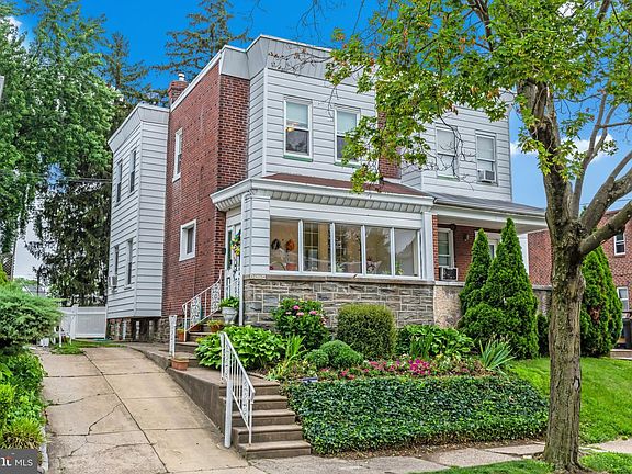 5th image of 7415 Rockwell Ave