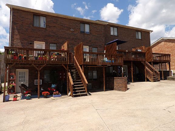 2nd image of 65 Ashwood Ct APT 7