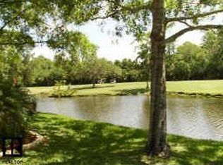 60 Michaels Cir, Oldsmar, FL 34677