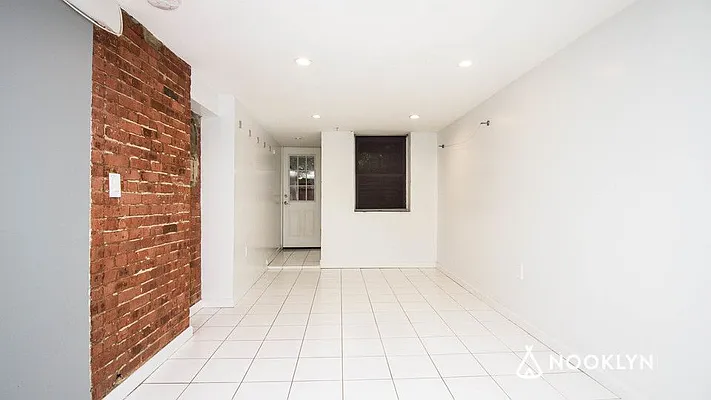 Rented by Nooklyn NYC LLC | media 19