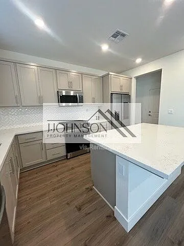 7325 Savoy Pl — Photo 8