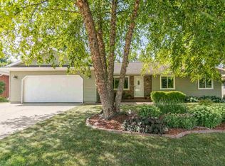 3615 29th Ave, Marion, IA 52302