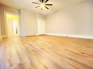 222 E Beverley St APT 1B, Staunton, VA 24401
