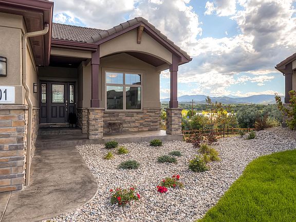 3rd image of 101 Scenic Ct