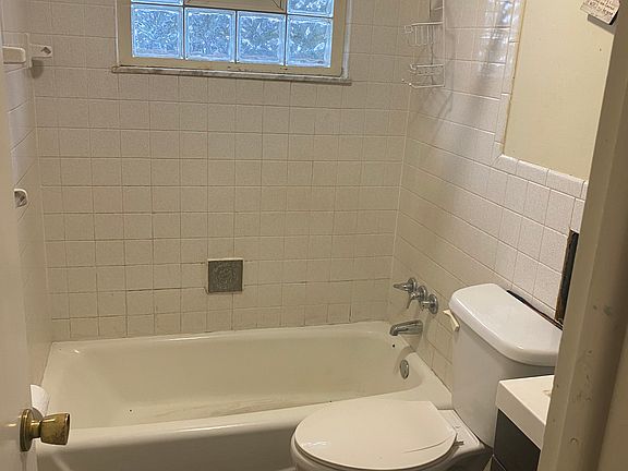 5th image of 849 Fess Ave #849