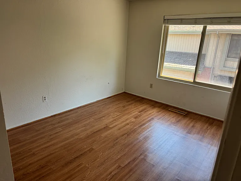 3004 Lago Vista Way — Photo 15