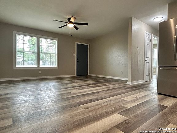 3rd image of 500 Paul Place