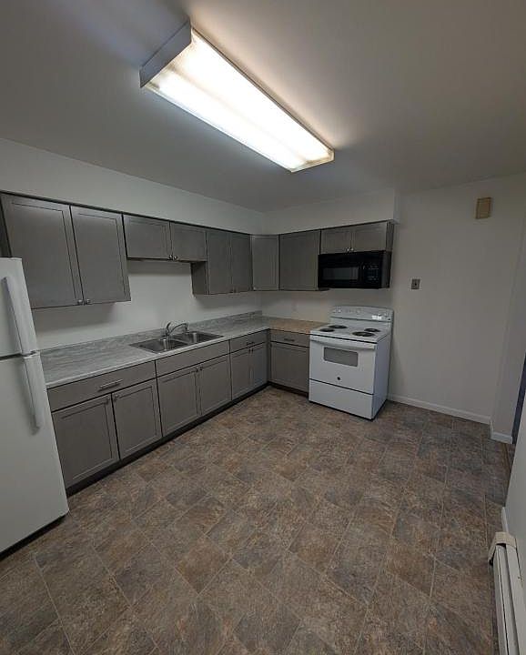 1st image of 1822 Sunnyside Dr APT 2