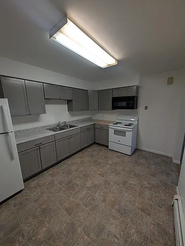 1822 Sunnyside Dr #2 Photo 1