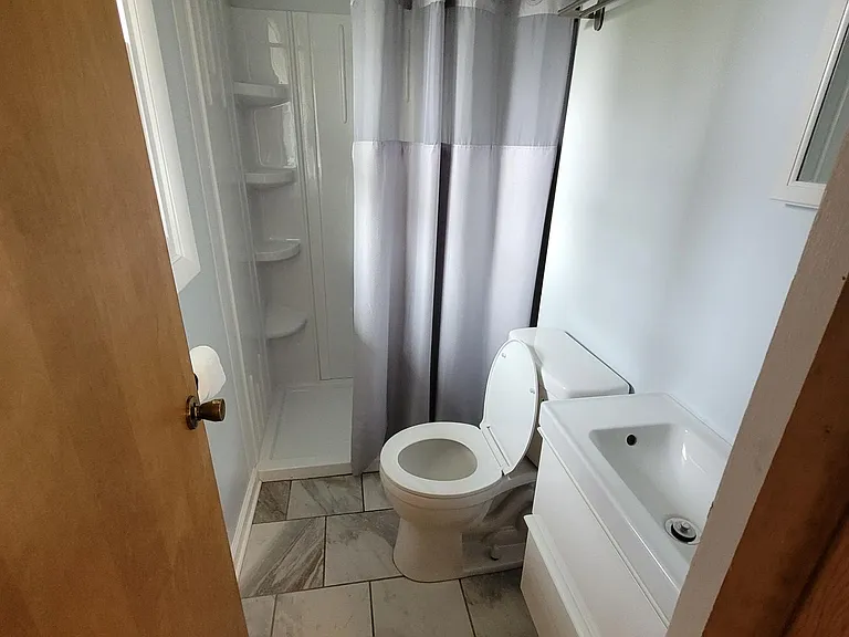 224 Price St — Photo 4