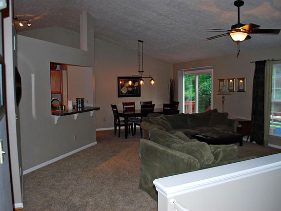 3rd image of 5236 Concord Crossing Dr
