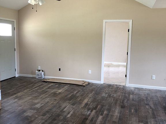 5th image of 490 Willow Way Lot 66
