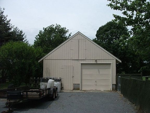 Barn/Garage