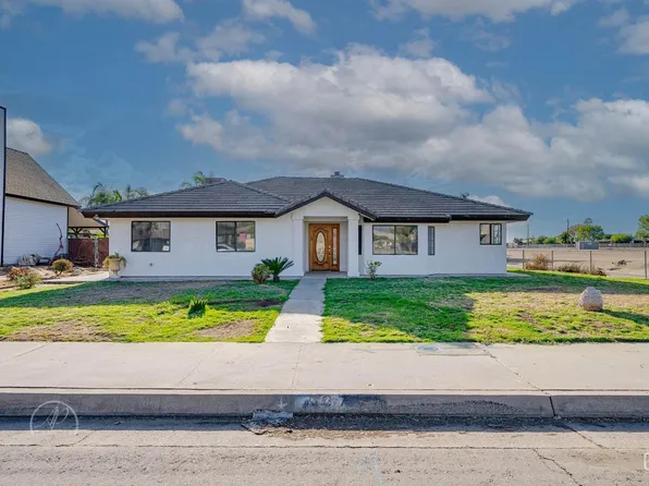 467 Campus Dr, Arvin, CA 93203
