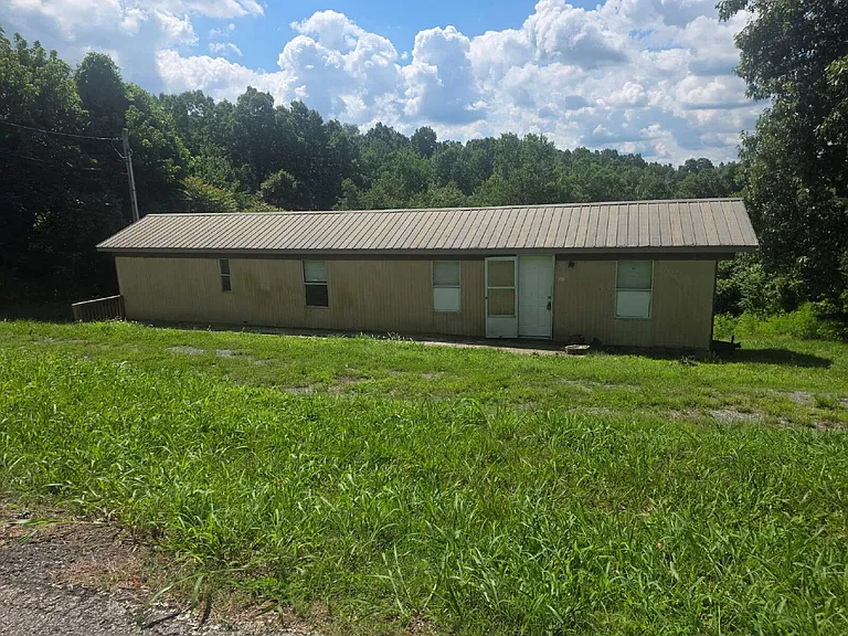 3118 Harris Cir — Photo 1