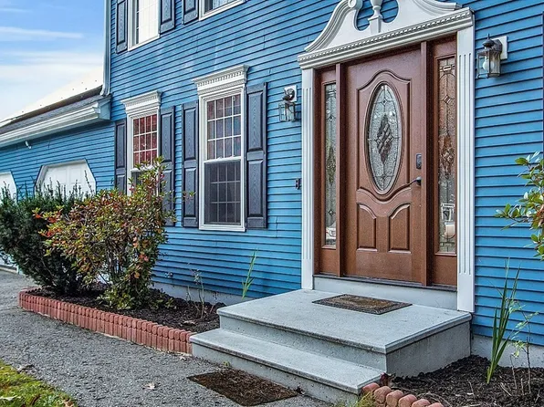 464 Florence St, Leominster, MA 01453