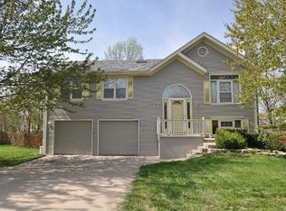 8810 NE 74th Ter, Kansas City, MO 64158