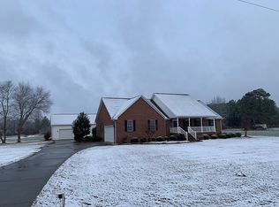 980 Long Branch Dr, Lumberton, NC 28358