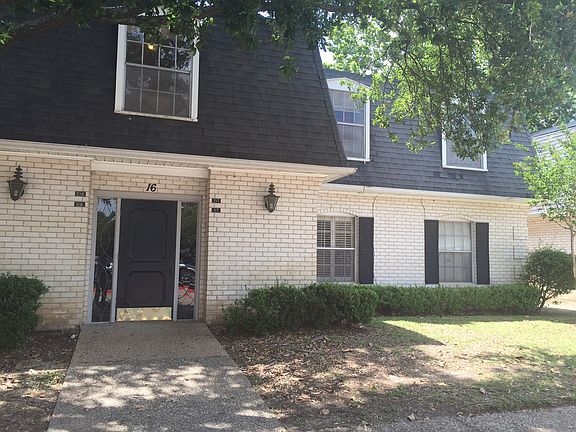 3rd image of 3730 Fairfield Ave Unit 117