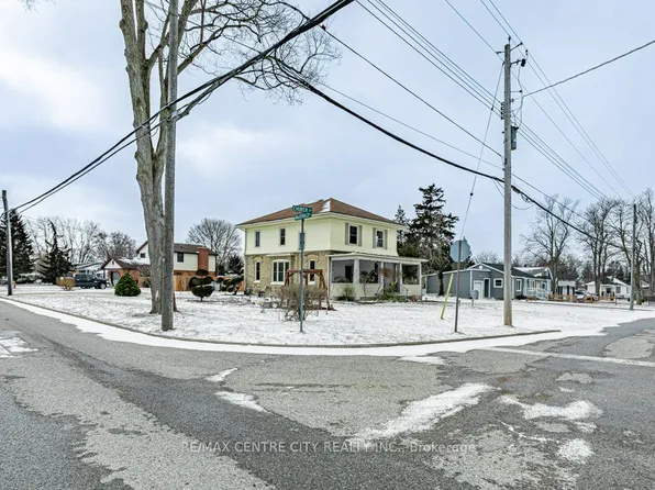 17 Church St, Lambton Shores, ON N0N 1J0