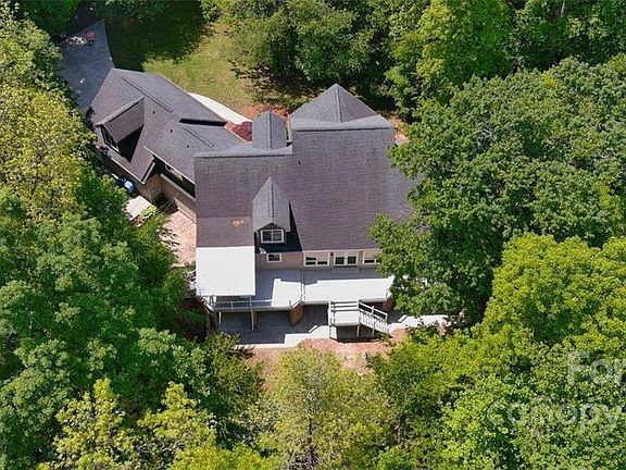 3rd image of 130 Fort Valley Ct Unit 25