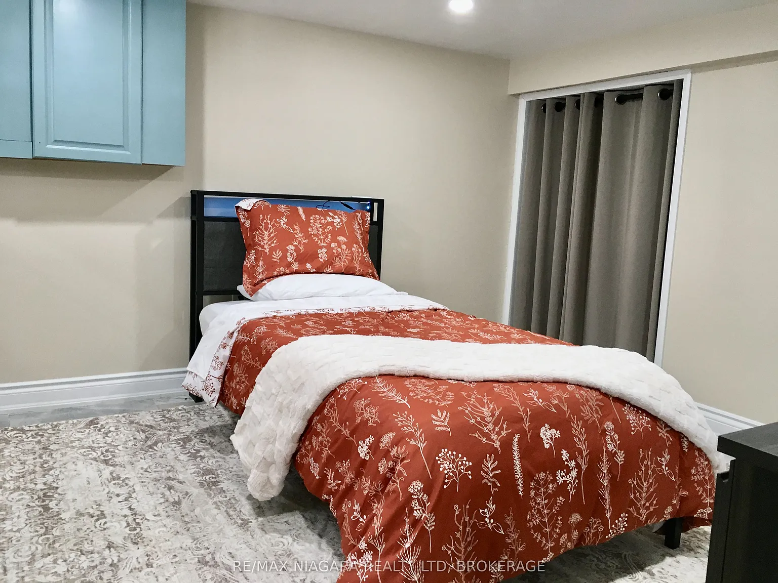 1 bed, $933 — Photo 3