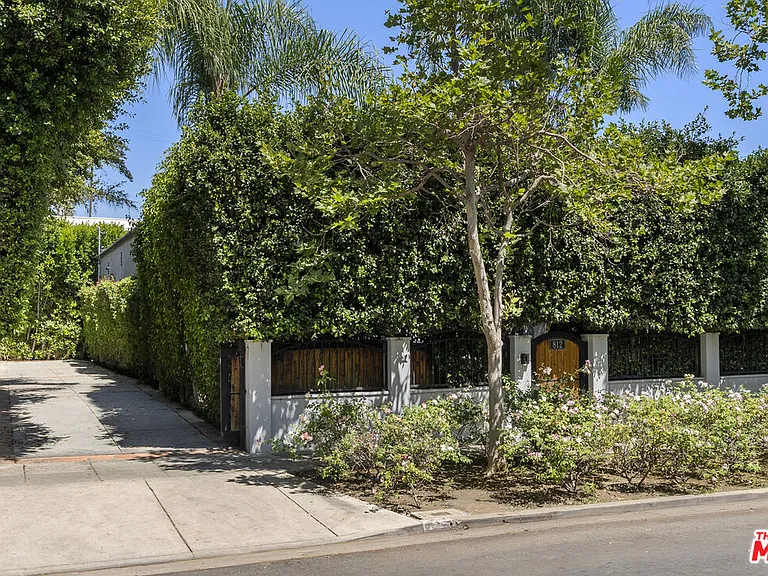 812 N Harper Ave — Photo 2