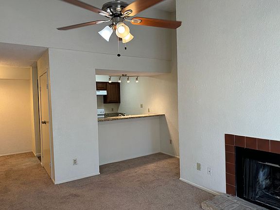 3rd image of 7096 N Holiday Dr