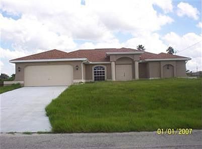 1st image of 1419 NE 13th Pl