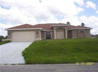 1419 NE 13th Pl, Cape Coral, FL 33909