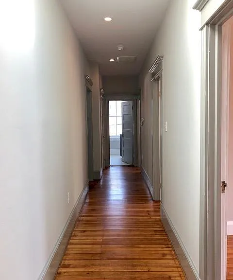 810 N Robinson St — Photo 13