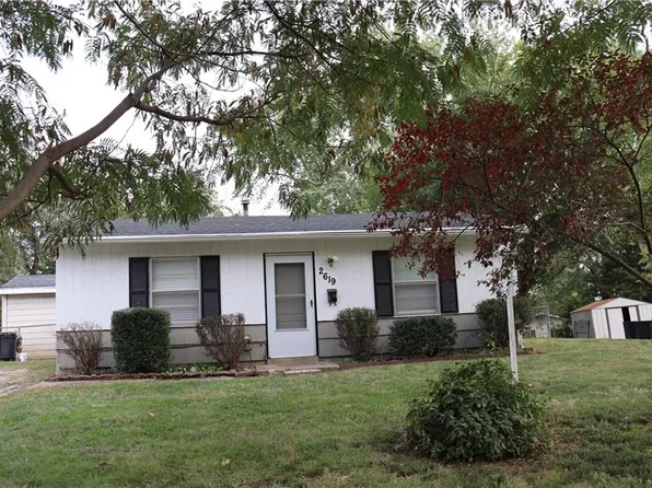 2619 S 48th St, Kansas City, KS 66106