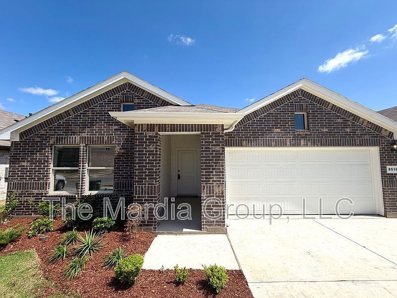 1st image of 8516 Dunnstown Dr