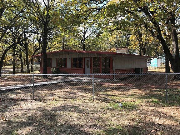 2nd image of 1357 Grove Dr