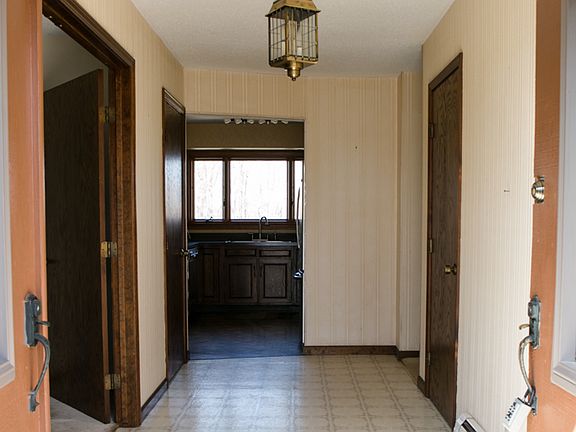 4th image of 6251 Grandview Dr