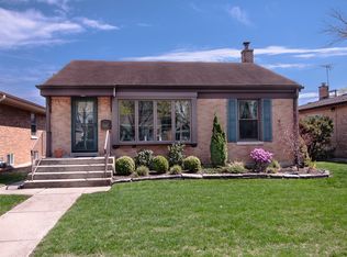 7707 Laramie Ave, Skokie, IL 60077