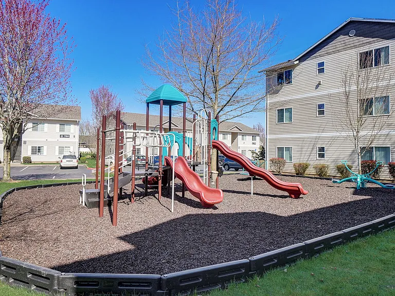 Legacy Oaks Apartments — Photo 37
