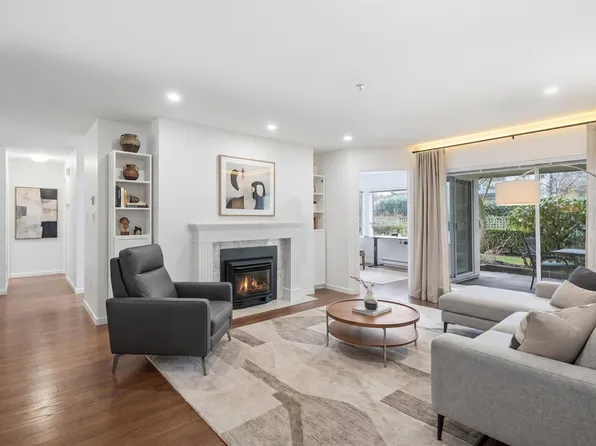 3670 Banff Ct #106, North Vancouver, BC V7H 2Y7